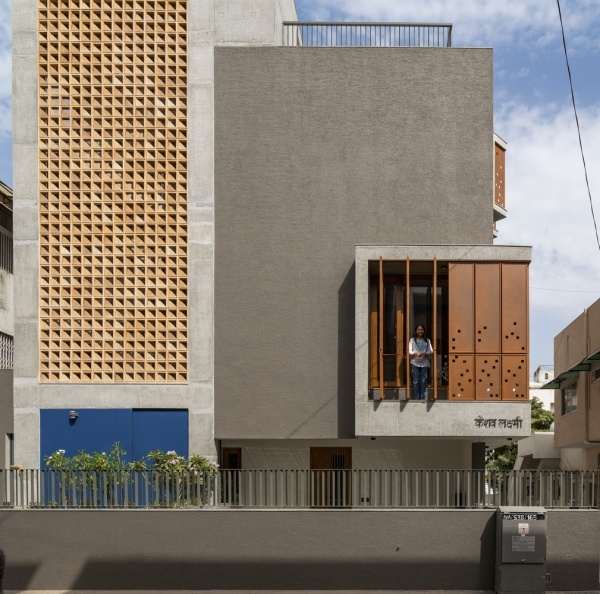 آموزش معماری با آتروپات